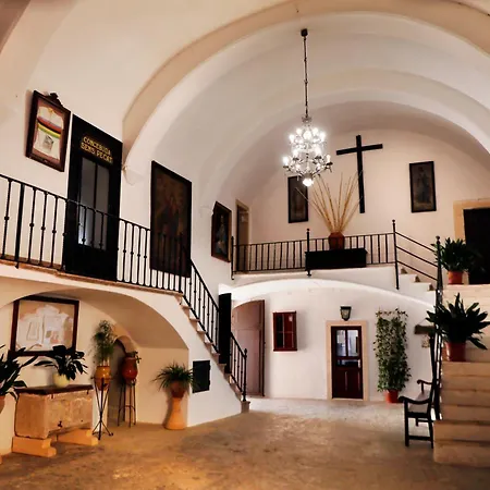 Petit Hostatgeria Sant Salvador