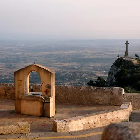 Petit Hostatgeria Sant Salvador 3*