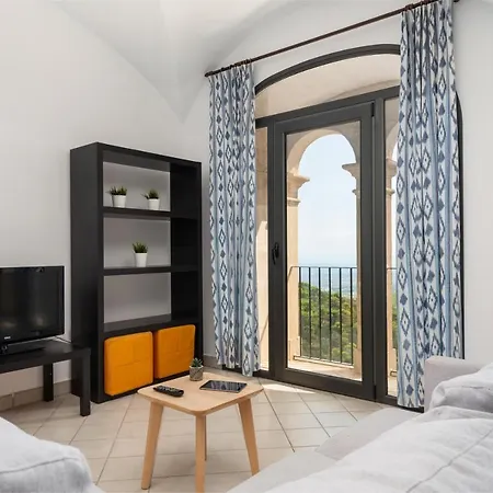 Hotel Petit Hostatgeria Sant Salvador