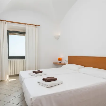 Petit Hostatgeria Sant Salvador Hotel